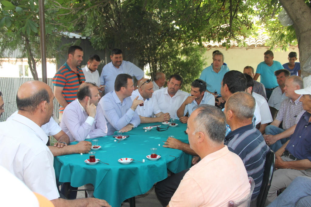 AK Parti Nadırlı Köyünde de Bayramlaştı