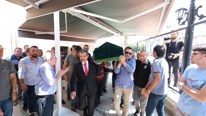 Sevenleri tarafından sonsuzluğa uğurlandı