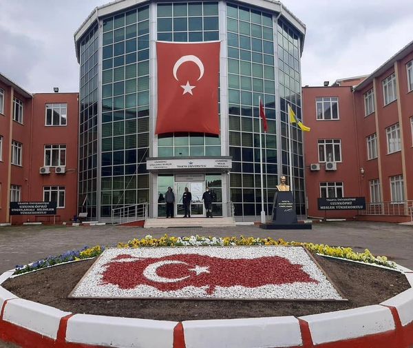 ÖĞRENCİLER BU YIL UZUNKÖPRÜ’YÜ TERCİH ETTİ