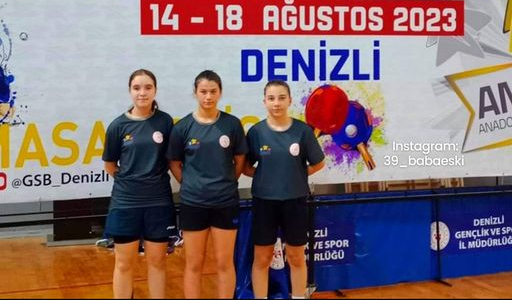Masa Tenisçisi Zeynep'ten Babaeski'yi gururlandıran derece