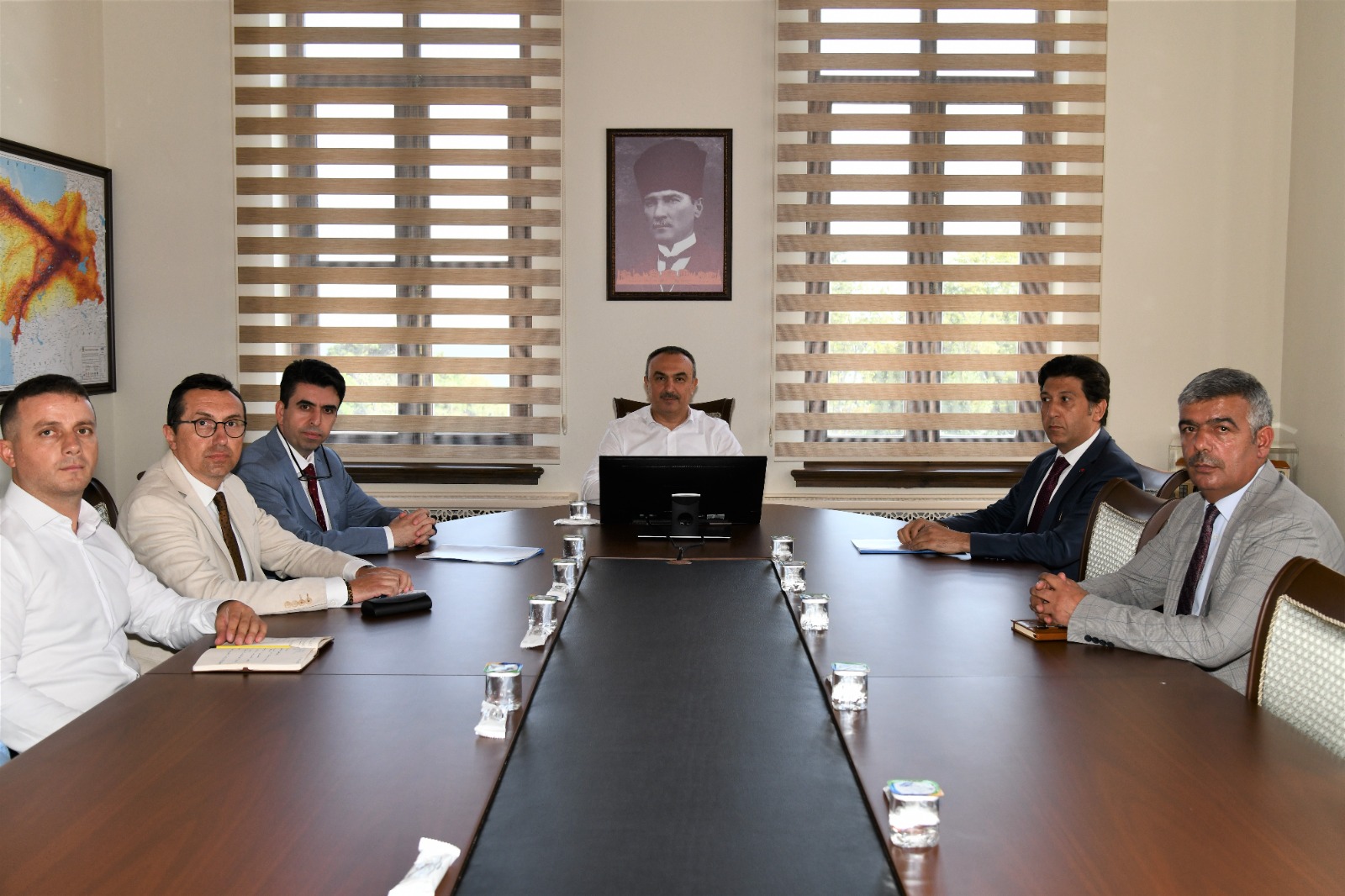 Tekirdağ Valisi Recep Soytürk’ün Başkanlığında Eğitim Yatırımları Toplantısı Düzenlendi