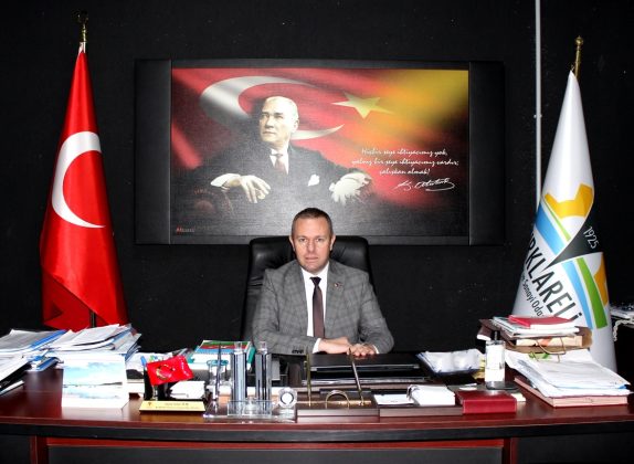 “Öğretmen ve öğrencilerimizin; sağlıklı, mutlu ve başarılarla dolu bir eğitim yılı geçirmelerini diliyorum”
