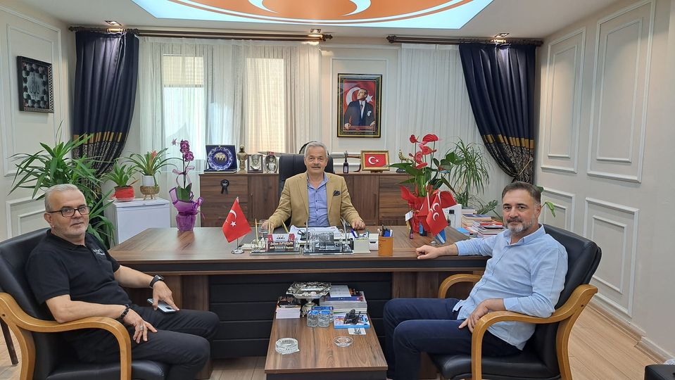 Yeni görev dönemi için hayırlı olsun dileklerini iletti.