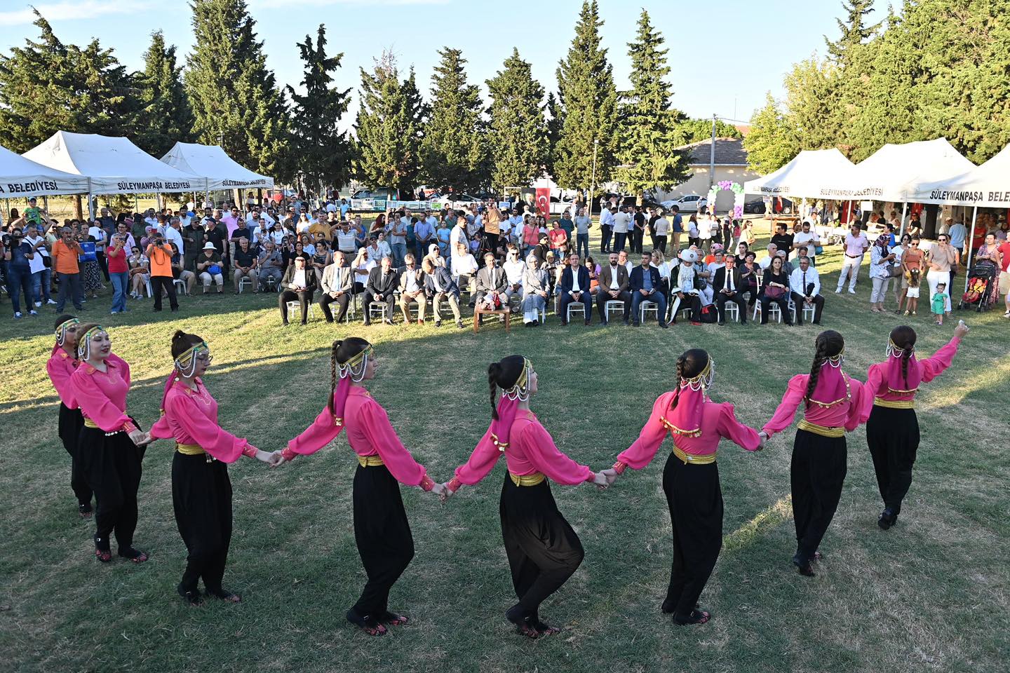 Süleymanpaşa Bağbozumu Şenliği büyük ilgi gördü