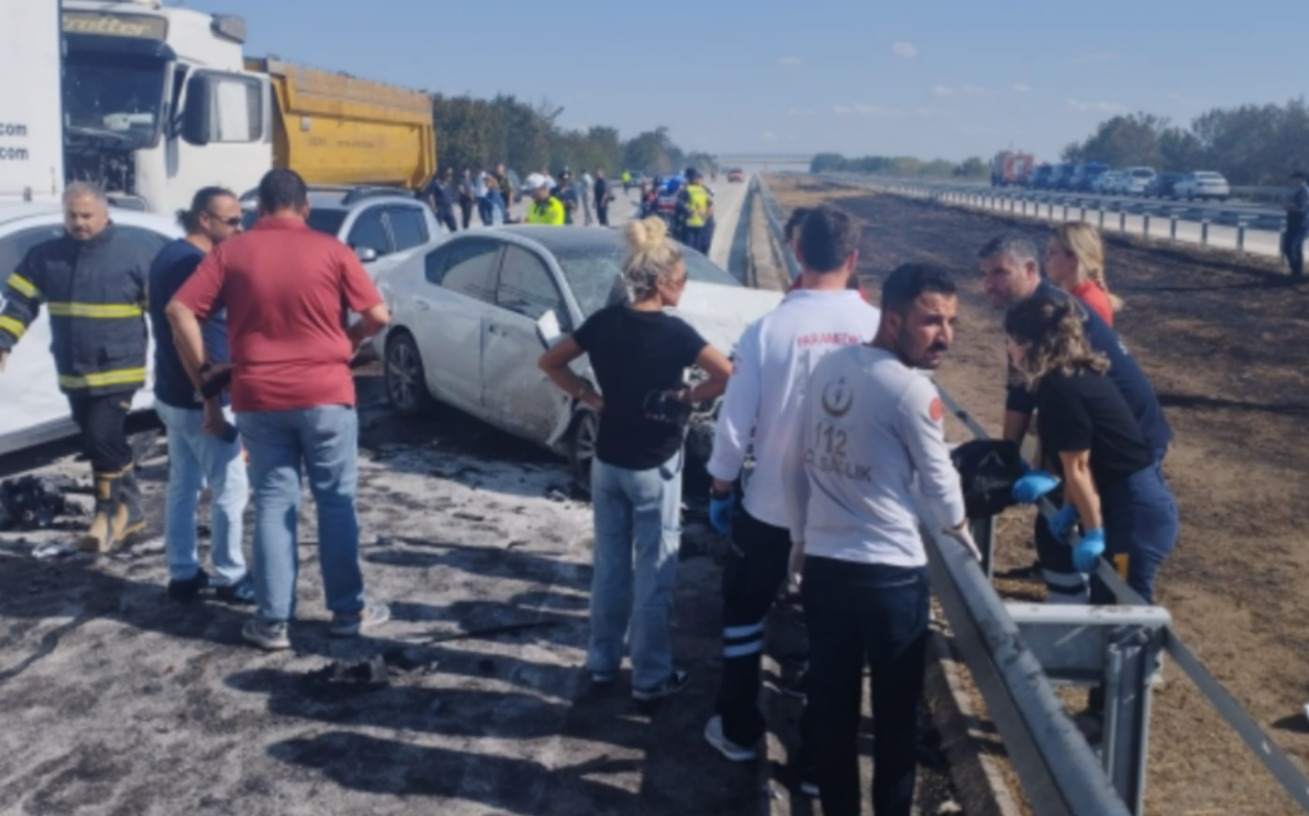 ARAÇLAR BİRBİRİNE GİRDİ