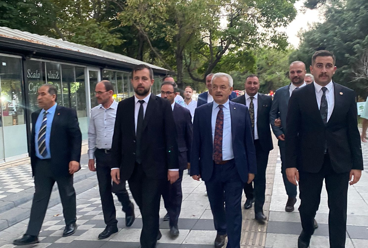 MHP İl Başkanı Şaban Savaşan, zafer yürüyüşünde yerini aldı