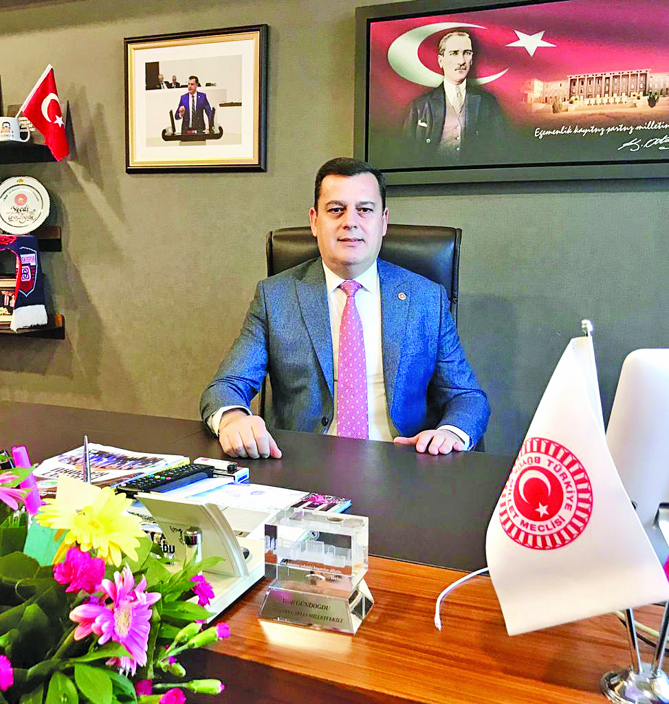 “Barış sevgidir, yaşama inancıdır, umuttur”