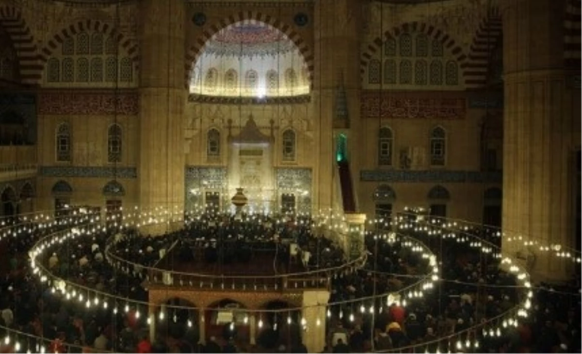 BUGÜN "MEVLİD KANDİLİ"..!