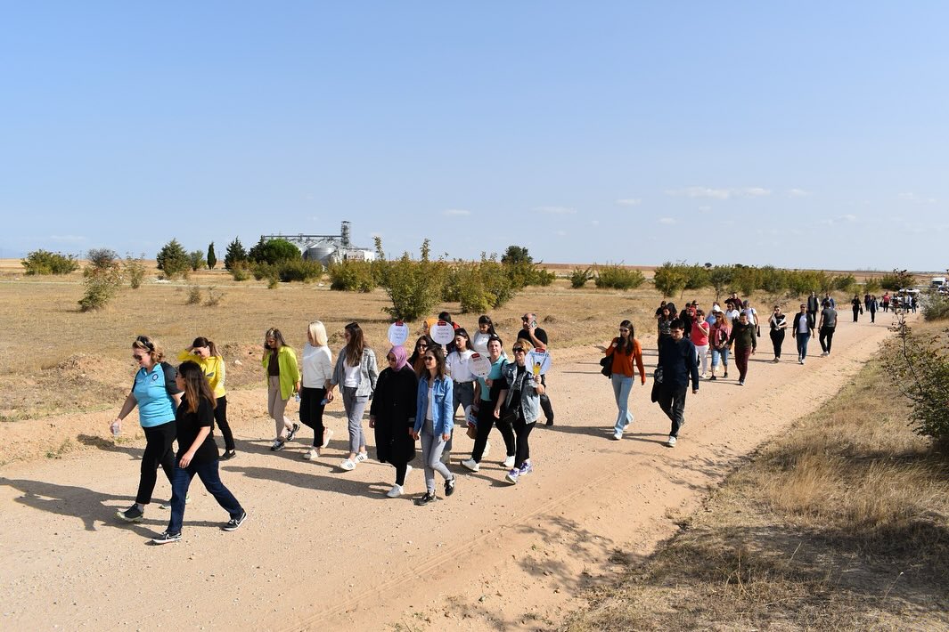 "Sağlıkla Yaşayan Türkiye" sloganıyla yürüyüş etkinliği gerçekleştirildi