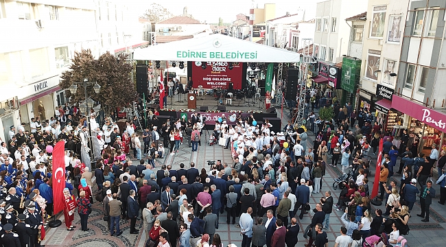 Ciğer Festivali kapsamında ulusal ve uluslararası bando ekipleri kentin dört bir yanında konserler verdi