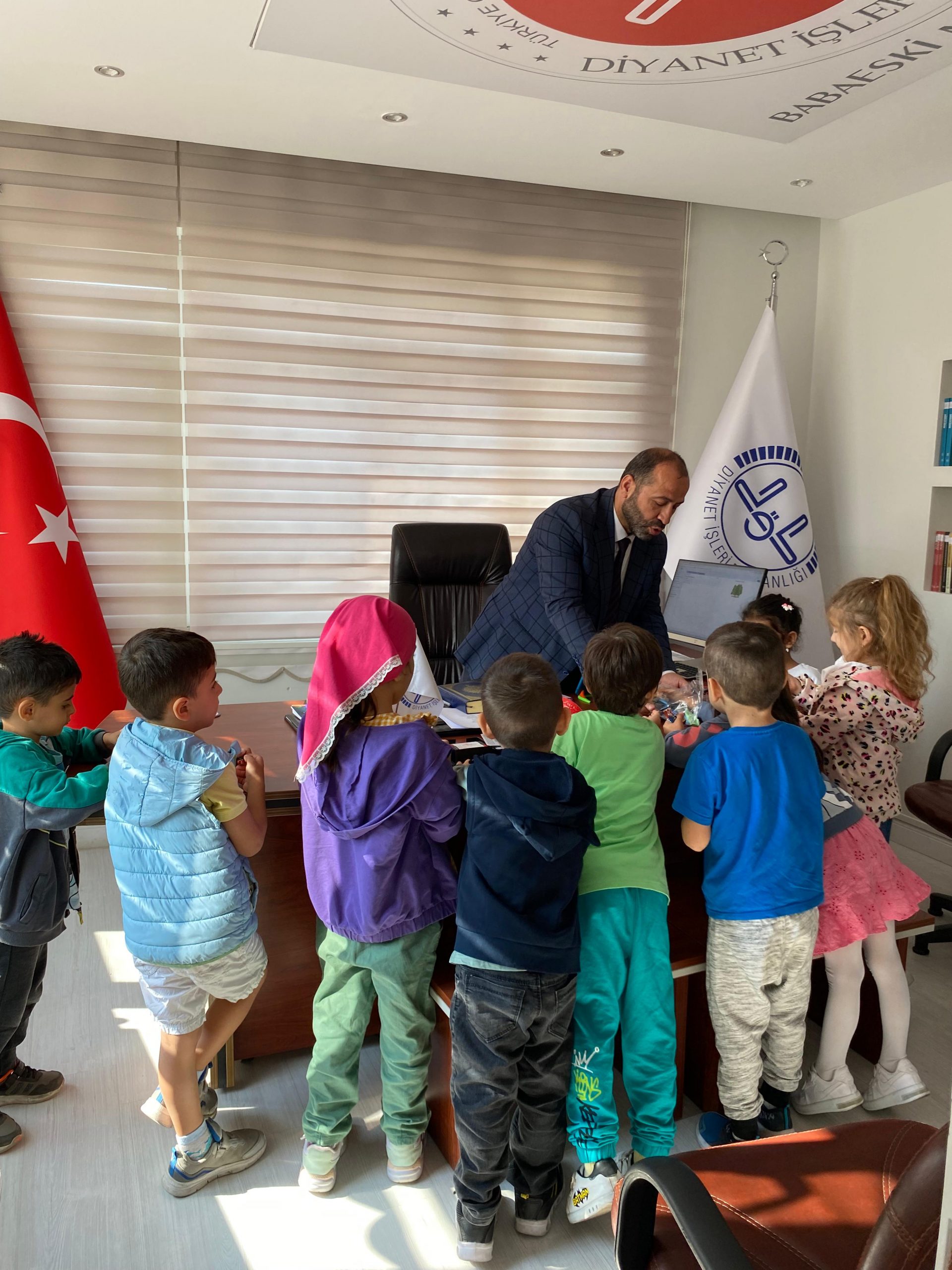 Babaeski İlçe Müftüsü Abdurrahman Koç, 4-6 yaş grubu öğrencileri misafir etti