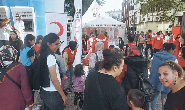 Geçit Töreninden Kan Bağışına...