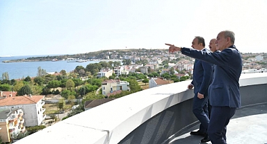Halk toplantısında vatandaşların talep ve şikayetlerini dinledi...