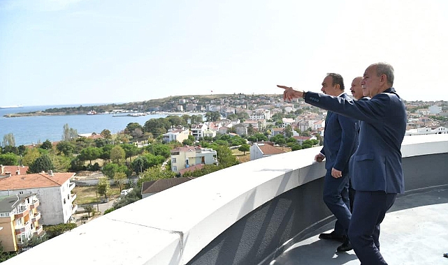 Halk toplantısında vatandaşların talep ve şikayetlerini dinledi...
