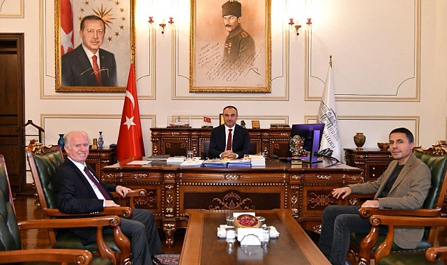 Hayrabolu Eski Belediye Başkanı Şener Çelikayar ve Avukat Yavuz Avcı, Tekirdağ Valisi Recep Soytürk'ü Ziyaret Etti