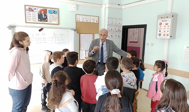 İlçe Milli Eğitim Müdürü okul ziyaretlerine devam ediyor
