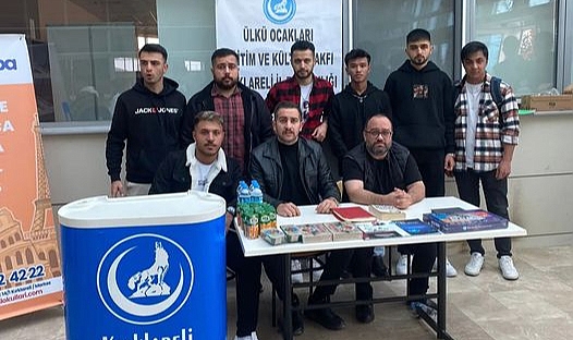 Kırklareli Ülkü Ocakları, Üniversite Kampüsünde Etkinlik Düzenledi