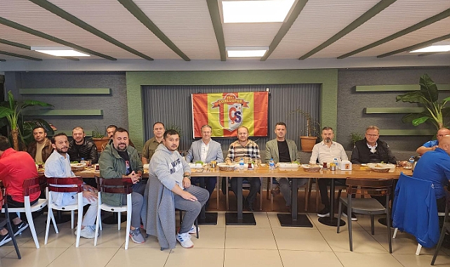 Maçı Öncesi  Bir Araya Geldiler...