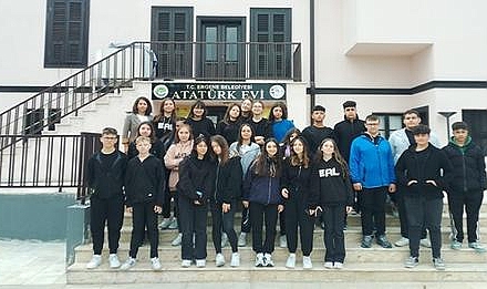 Öğrencilerin Yoğun İlgiyle Karşılanıyor