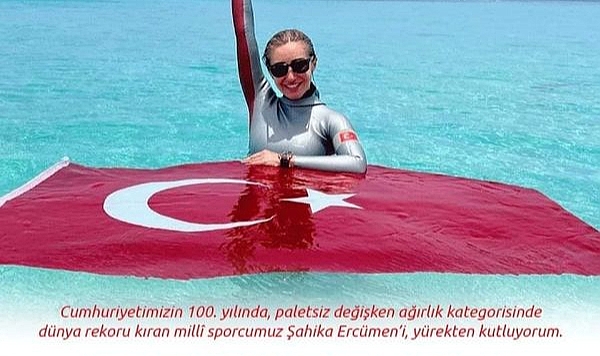Şahika Ercümen, 106 Metrelik Dalışıyla Türkiye'yi Gururlandırdı