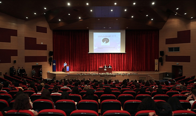 “100. Yılında Cumhuriyet” konferansı düzenlendi