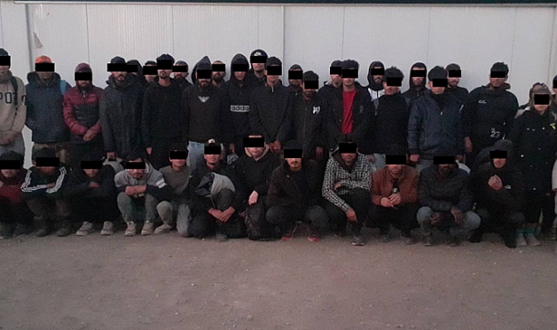 813 düzensiz göçmen tutuklandı