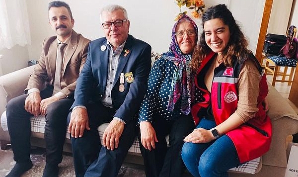 Adreslerinde Ziyaret Ettiler...