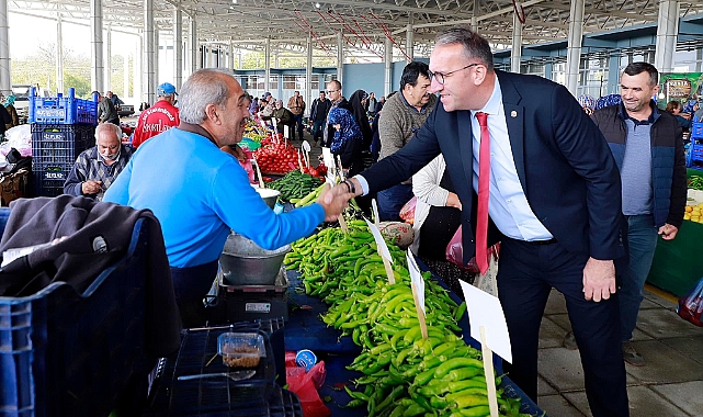 Ahmetbey Cuma Pazarı yeri yerinde