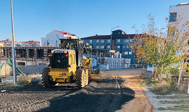 Belediye ekipleri, sahadaki çalışmalarına son hızla devam ediyor