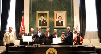 Devir sözleşmesini imzaladı...