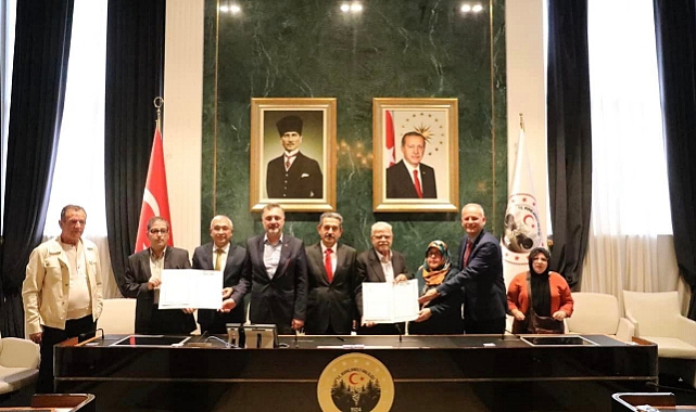Devir sözleşmesini imzaladı...