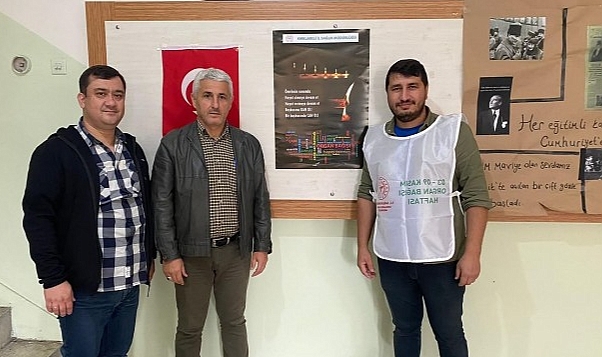Farkındalık için broşür dağıtıldı