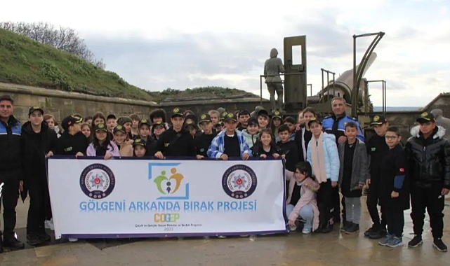 “Gölgeni Arkanda Bırak”