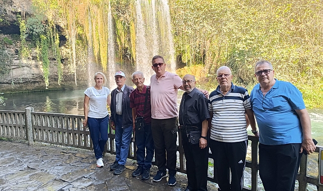 Huzurevi sakinleri Düden Şelalesini ziyaret etti