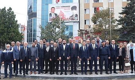 İLK KEZ KUTLANDI...