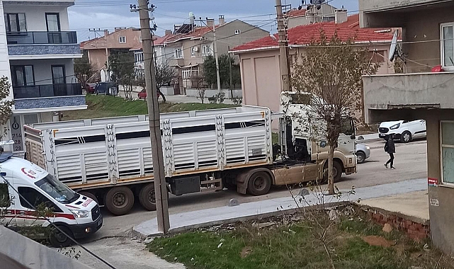 Kamyonun çarptığı 10 yaşındaki Sudem yaralandı