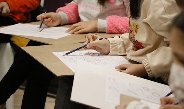 Kültür ve Sanat Rüzgarı AKM'de