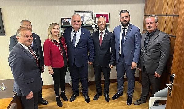 Makamında ağırladı...