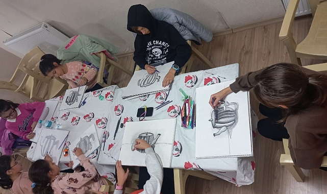 Sanat Atölyeleri çalışmalarına devam ediyor