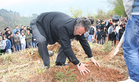 Sezai Karakoç Anısına Hatıra Ormanı Oluşturuldu...