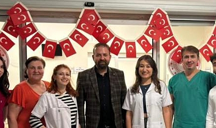 Yeni Bir Gülümseme Sunuyor...
