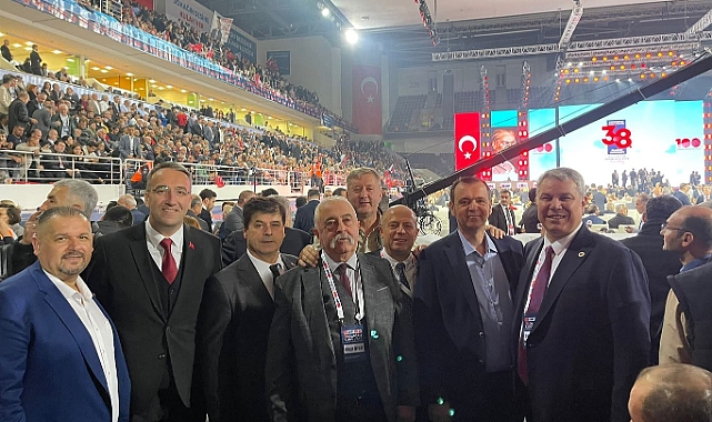 Yeni Genel Başkanını Tebrik Etti...