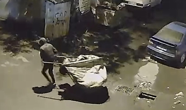 Zıplayarak yerinden çıkarttığı rögar kapağını çaldı; o anlar kamerada