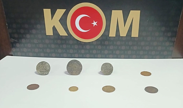 8 Adet Tarihi Mühür ve Sikke Ele Geçirildi