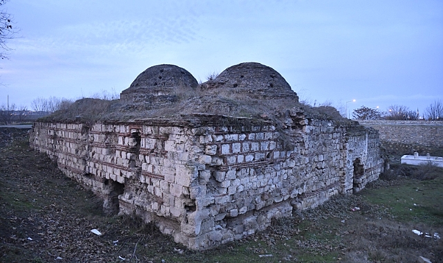 Edirne'nin Tarihî Zenginliklerinden Gazi Mihal Bey Hamamı Onarıma Alınıyor