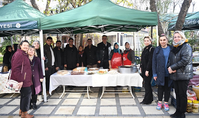 Helvacıoğlu yeni yıl pazarını inceledi