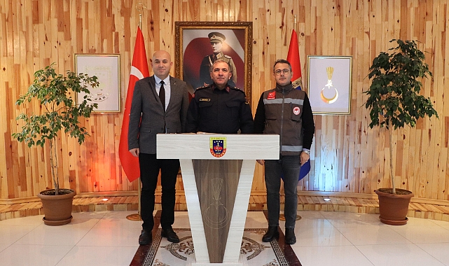 İl Tarım Müdürü Karaca, Jandarma komutanı Akyüz’ü ziyaret etti