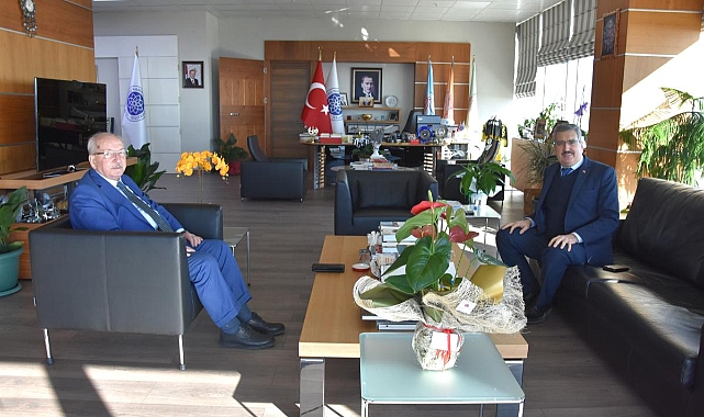 Kadir Albayrak'tan Rektör Şahin'e ziyaret