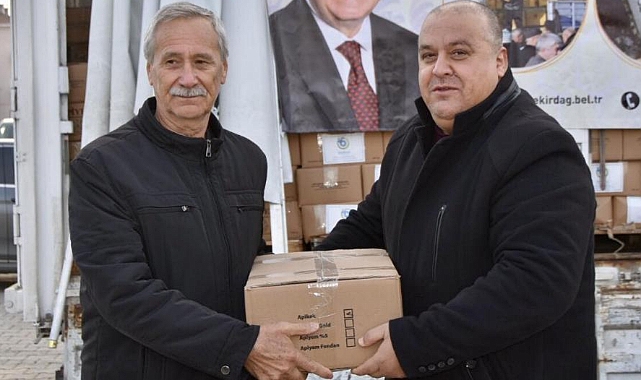 MURATLI'DA ARI ÜRETİCİLERİNE ARI KEKİ DAĞITIMI YAPILDI