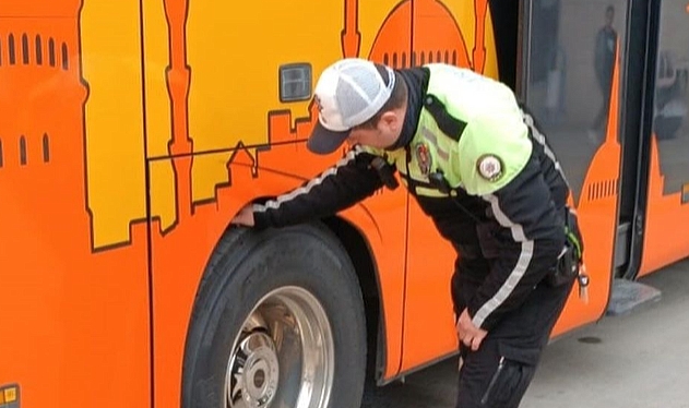 Otobüs Terminalinde Kış Lastiği Denetimi